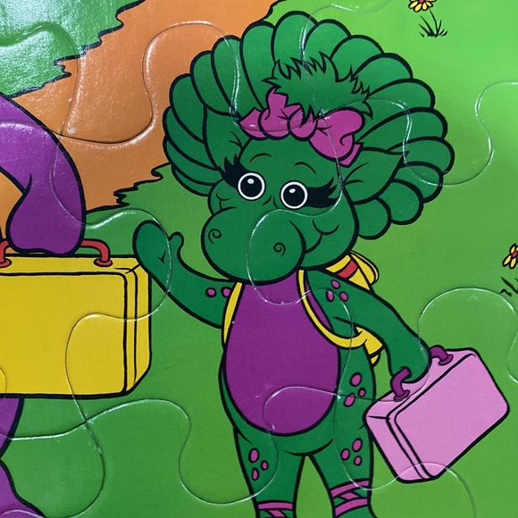 Vintage | Barney: School Bus Stop Scene (1993) - 35 Piece Jumbo Floor Puzzle - Picture 13 of 16